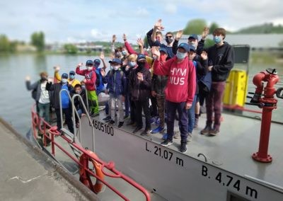 Gruppenbild auf Schiff (Bild: Armin Burkhardt)