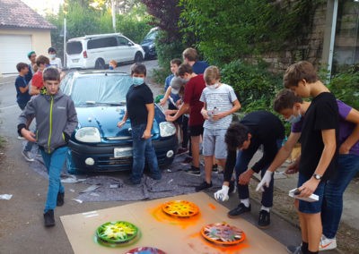 Auch die Radkappen bekommen Farbe (Bild: Jonathan Stumber)