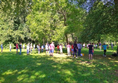 Probe im Schatten der Bäume (Bild: Armin Burkhardt)
