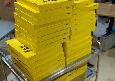Die "Pizza-Belohnung" nach dem Konzert - cool! (Bild: Julian Hertler)